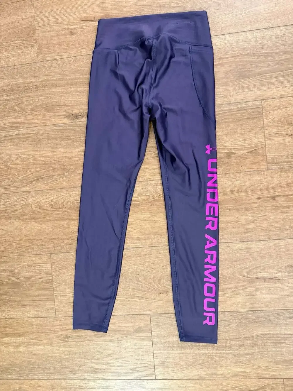 Under Armour Women's Armour Branded HeatGear High-Waist Ankle Leggings in Purple